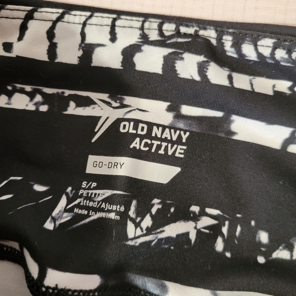 Old navy petite leggings - Picture 3 of 3